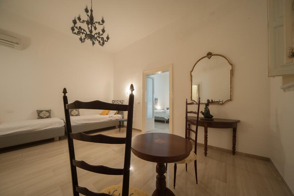 Suite San Giorgio Трани Экстерьер фото