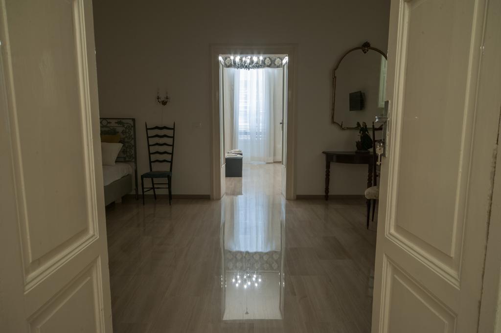 Suite San Giorgio Трани Экстерьер фото