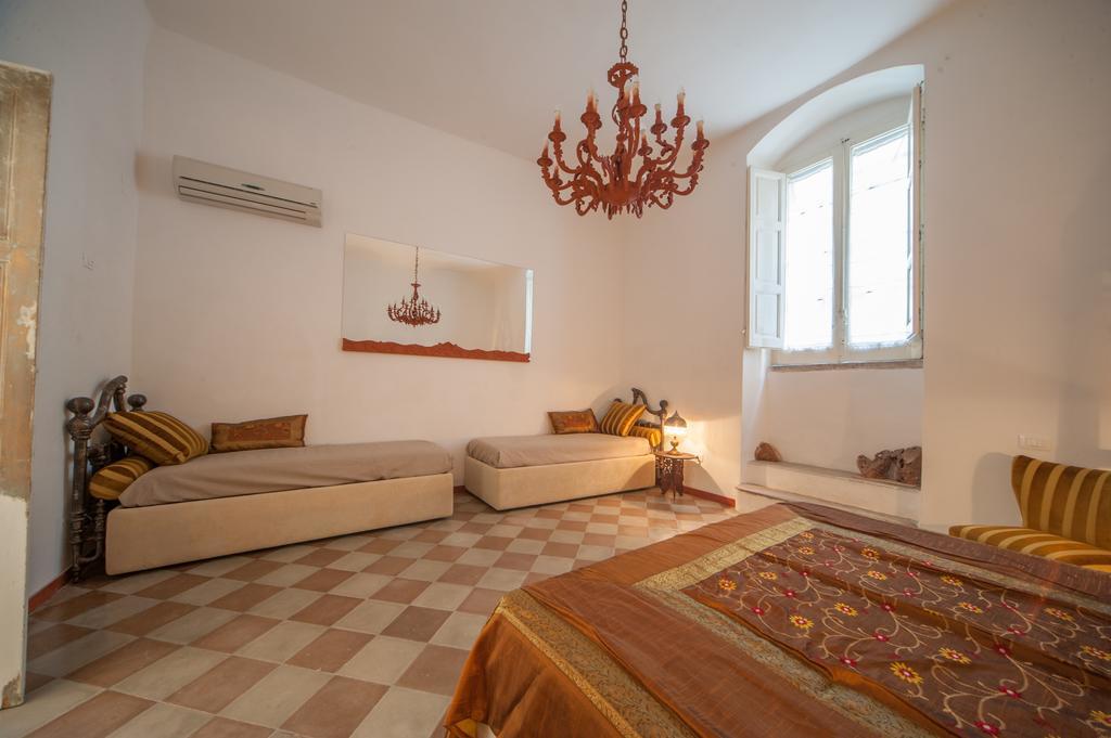 Suite San Giorgio Трани Экстерьер фото
