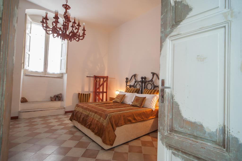 Suite San Giorgio Трани Экстерьер фото