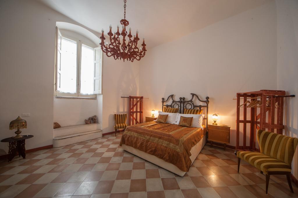 Suite San Giorgio Трани Экстерьер фото