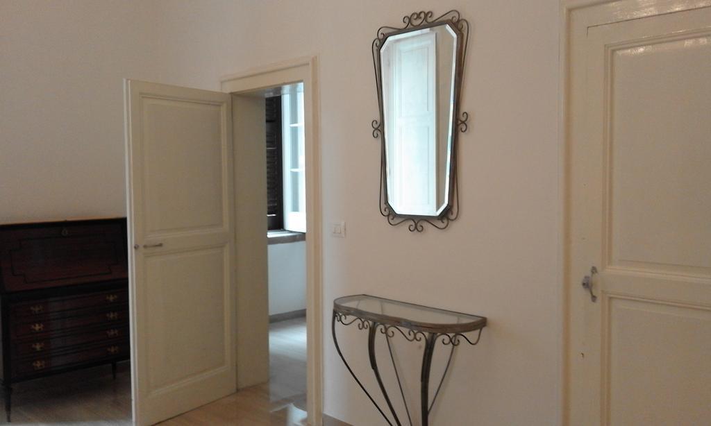 Suite San Giorgio Трани Экстерьер фото